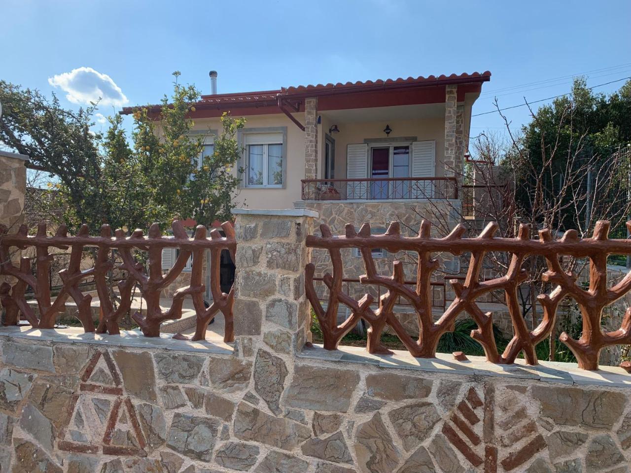 Peaceful House Near Airport Pikérmion Exterior foto