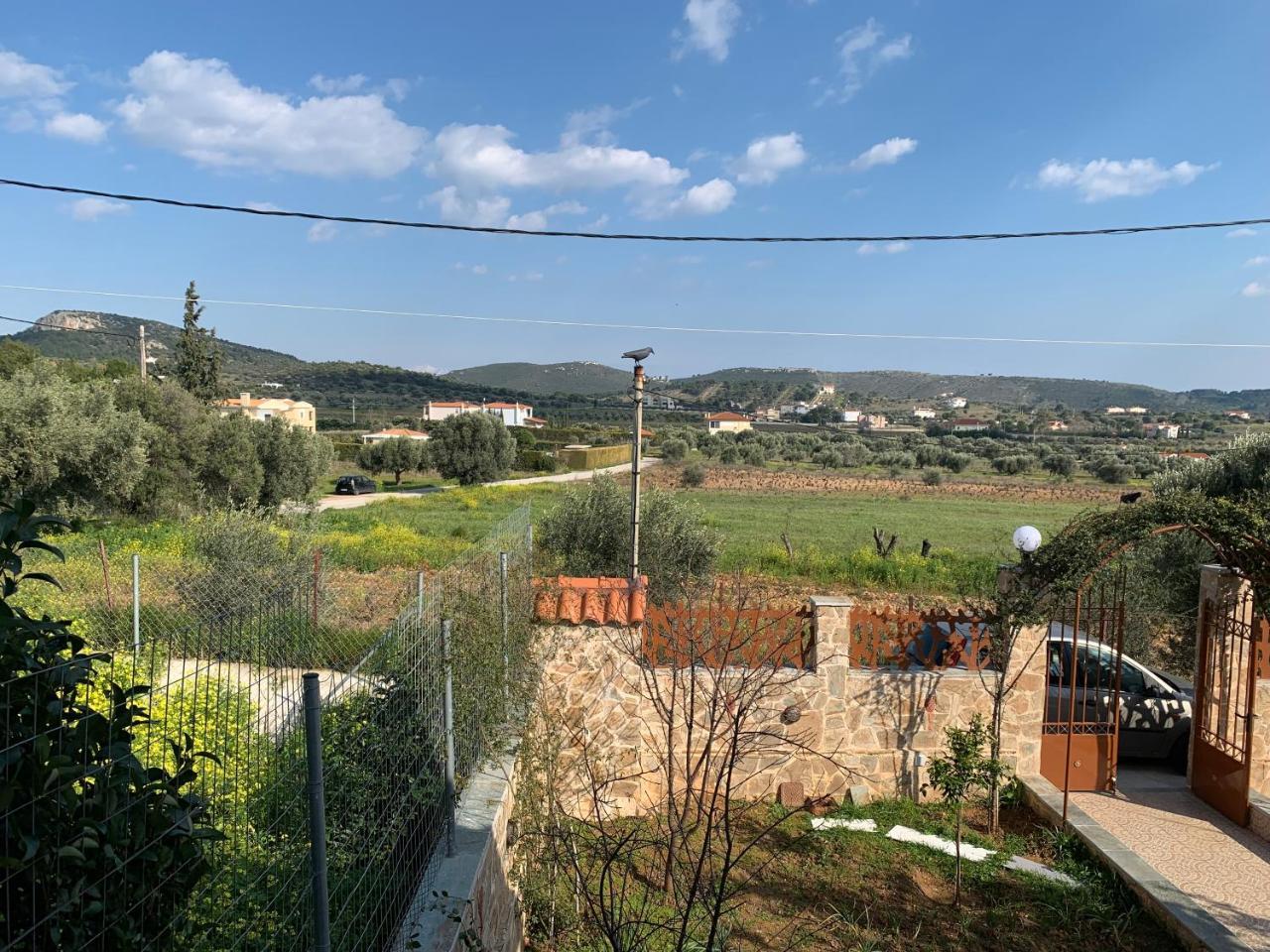 Peaceful House Near Airport Pikérmion Exterior foto