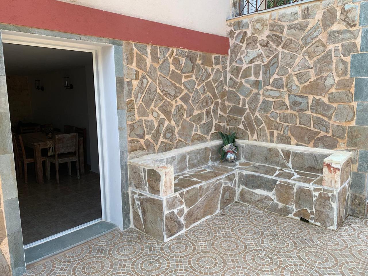 Peaceful House Near Airport Pikérmion Exterior foto